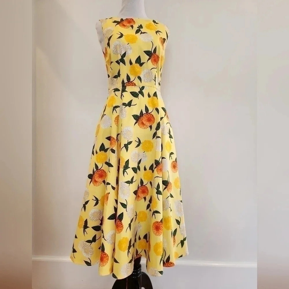 NWT || MODCLOTH X COLLECTIVE || Frances Sunny floral dress